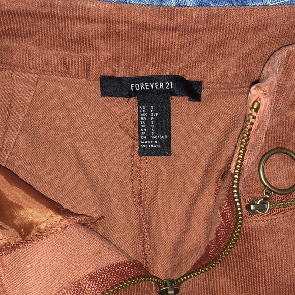 70s high waisted corduroy shorts - Picture 4 of 5